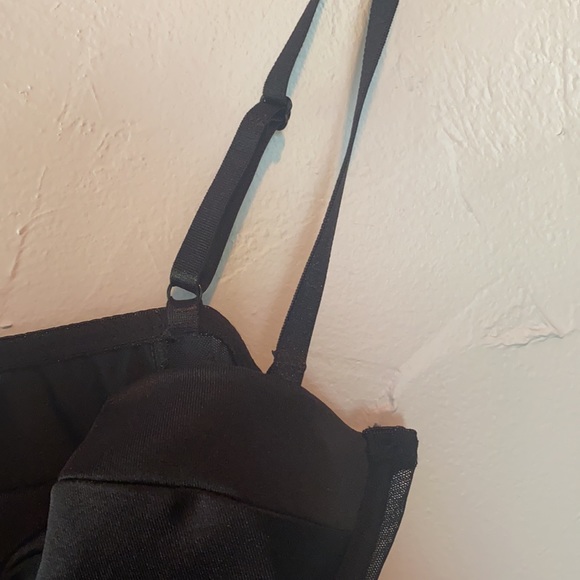 Black thong onzie with wired bra - Picture 4 of 7